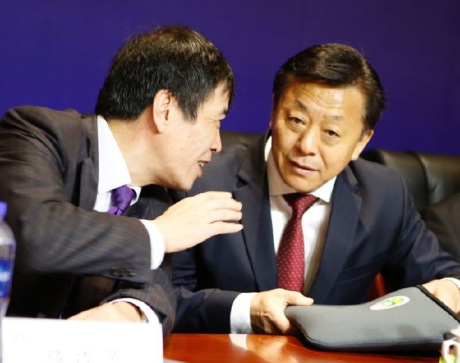 控股公司的秘书